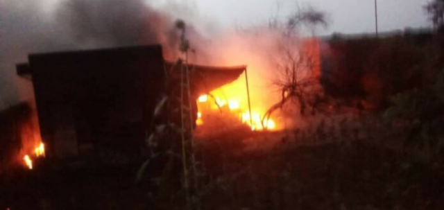 Une image de l'incendie au siège de l'ONEA à Titao