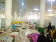 Burkina: des activistes collectent près de 400 tonnes de vivres pour les déplacés internes