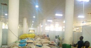 Burkina: des activistes collectent près de 400 tonnes de vivres pour les déplacés internes