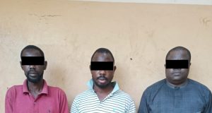 Togo: trois trafiquants spécialisés dans le commerce illégal d’ivoires sculptés aux arrêtés