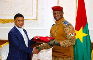Diplomatie: cinq nouveaux ambassadeurs pour renforcer la coopération avec le Burkina