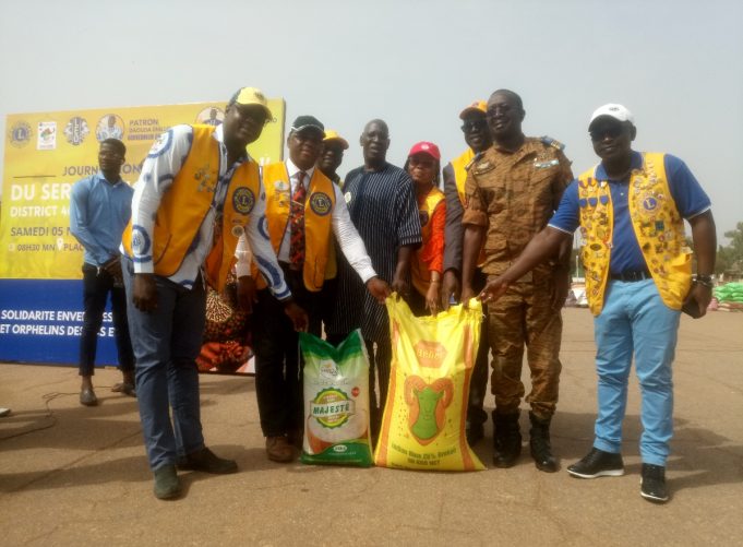 Burkina: des Lions auprès des veuves et orphelins des soldats et des VDP