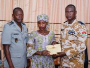 Burkina: les policiers exerçant à l’ALT apportent leur aide à 44 orphelins de leurs collègues tombés