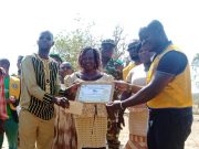 École Écocitoyenne: le Lions Club Ouagadougou Symphonie récompense ses acteurs