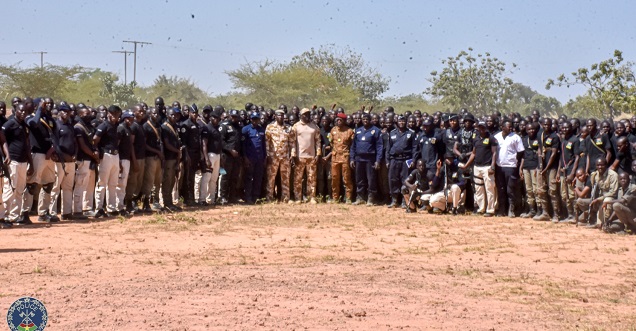 Photo de famille à la fin de la formation