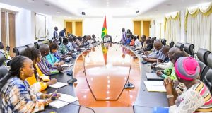 Transition au Burkina: le Premier ministre décline sa vision à ses proches collaborateurs