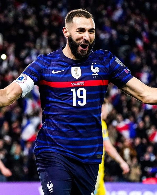 Karim Benzema annonce la fin avec les Bleus