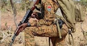 Le Burkina Faso estime que l’armée nationale est en mesure de contenir la menace terroriste