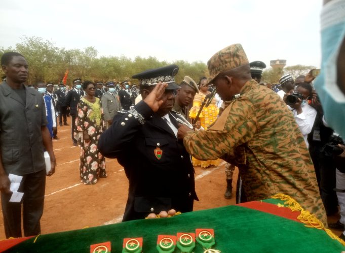 Burkina: le ministère de la sécurité reconnait le mérite de 318 personnes