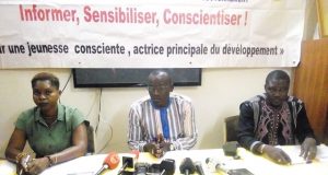 Burkina/Gouvernance: le Premier ministre invité « à se ressaisir »
