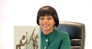 Bonne gouvernance et leadership féminin en Afrique: Dr Sandra Ablamba Johnson, honorée avec deux prix spéciaux