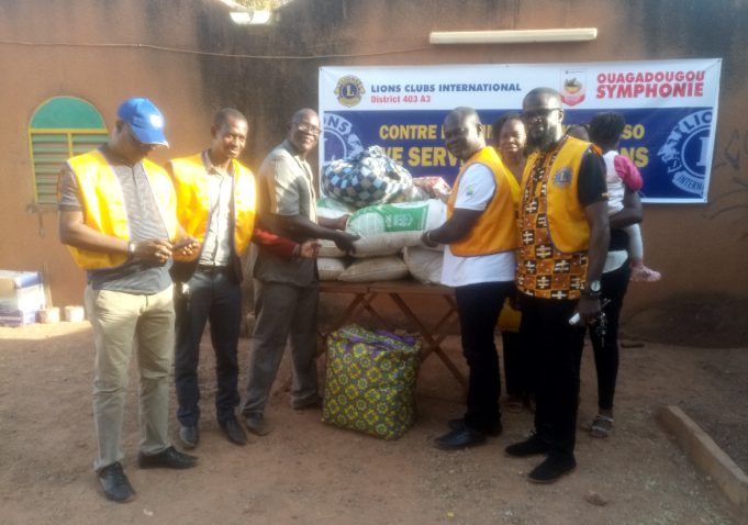 Ouagadougou: des Lions chez des personnes vivant avec un handicap