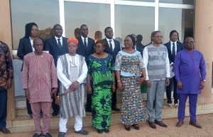 Burkina: du renfort pour la diplomatie