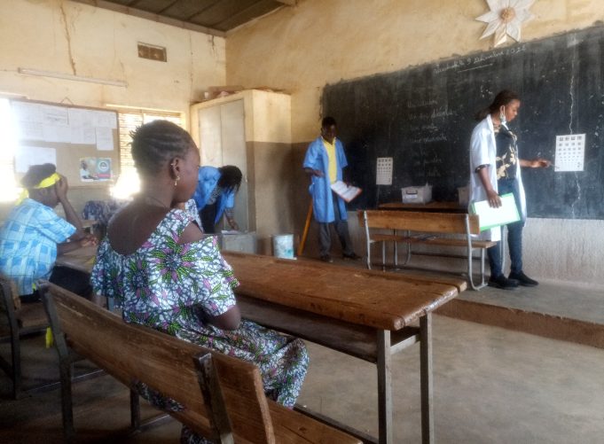 Ouagadougou: les LEOs du District 403 A3 préoccupés par la vue et l’hygiène des enfants
