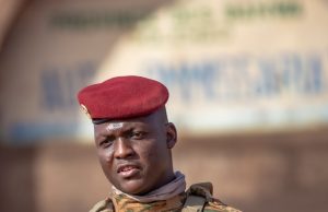 Burkina: pose de la première pierre d’une usine de raffinerie d’or