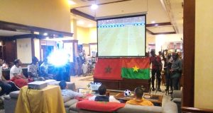 Qatar 2022: à Ouaga, les Marocains « fiers » des Lions de l’Atlas