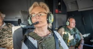 Allemagne: démission du ministre de la Défense, après des «gaffes»