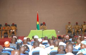 Conduite de la Transition: le Président Ibrahim Traoré échange avec les forces vives des Hauts-Bassins