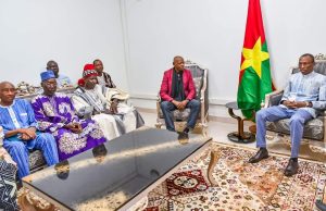 Renforcement de la cohésion sociale : Me Kyelem échange avec le Collectif des Amis du Faso