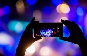 Burkina: ce n’est pas tout on filme pour publier sur les Réseaux sociaux