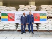 Le Roi Mohammed VI remet un don de fertilisants au profit d’agriculteurs gabonais