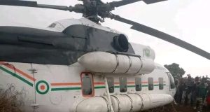 Côte d’Ivoire : un hélicoptère transportant des autorités atterrit d’urgence à Gohitafla