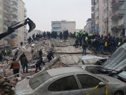Séisme en Turquie et Syrie: le bilan dépasse 5 000 morts au lendemain du drame