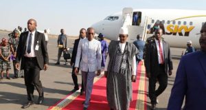 Le Premier ministre burkinabè à Bamako afin de renforcer les relations