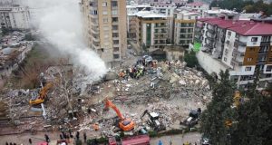 Séisme: plus de 1 000 morts après un violent séisme en Turquie et Syrie (actualisé)