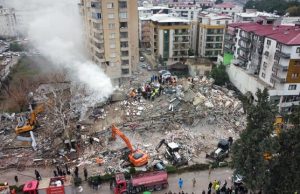 Séisme: plus de 1 000 morts après un violent séisme en Turquie et Syrie (actualisé)