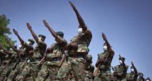 Mali: que cache la junte derrière la propagande «no limit» ?