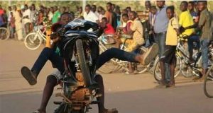 Ouagadougou: une dizaine d’engins saisis pour acrobaties sur la voie publique