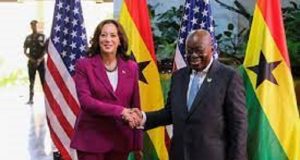 Ghana: Kamala Harris apporte de l’argent à l’Afrique
