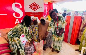 8-Mars: les femmes de SUNU Assurances aux côtés des femmes et des enfants déplacés internes