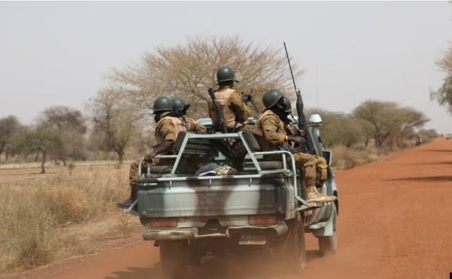 Burkina: secret défense sur les armes venues d’Abidjan?