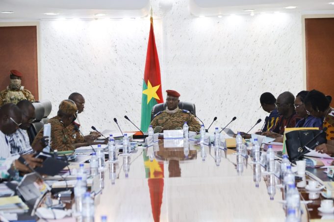 Burkina: compte rendu du Conseil des ministres du 19 avril 2023