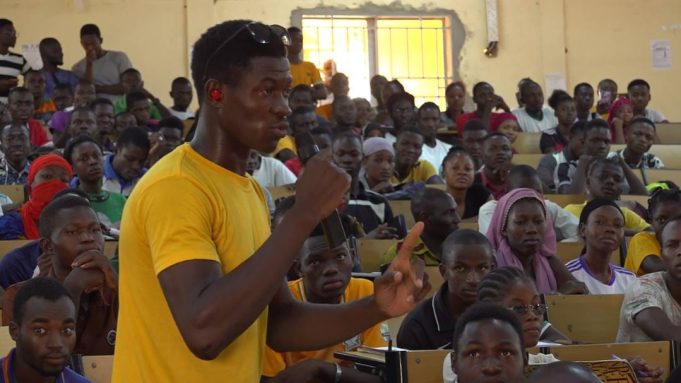 Burkina: échanges entre le ministre Thiombiano et des étudiants de Université Nazi BONI