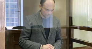 L’opposant russe Vladimir Kara-Mourza condamné à 25 ans de prison
