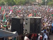 Ouagadougou: grande mobilisation de soutien à la transition