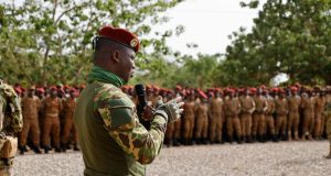 Burkina/Région de l’Est: le Capitaine Traoré exhorte les forces combattantes à changer de paradigme