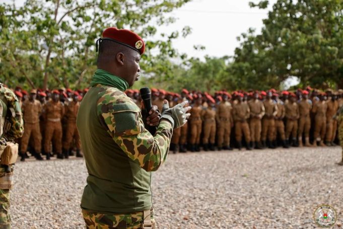 Burkina/Région de l’Est: le Capitaine Traoré exhorte les forces combattantes à changer de paradigme