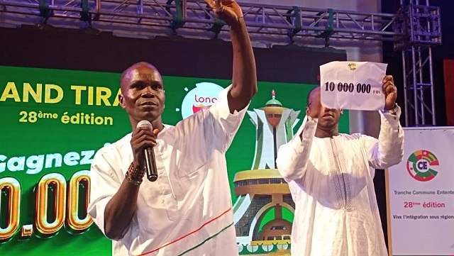 Le gagnant du gros lot de dix millions FCFA