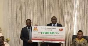 Burkina: les travailleurs de la LONAB offrent 50 millions FCFA pour l’effort de guerre