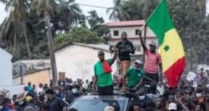 Ousmane Sonko se met hors-la-loi et met le Sénégal en mode haute tension!
