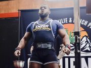 Burkina: le petit Iron champion du Powerlifting