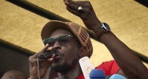 Mali: relaxé par la justice, l’activiste Ras Bath reste tout de même en prison