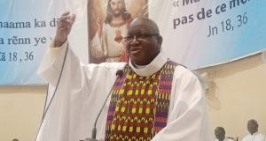 Abbé Paul Serge Bassinga: « Si je n’étais pas prêtre… »