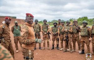 Indépendance: « Le Burkina Faso a décidé de se battre et nous nous battrons jusqu’à la victoire finale » (capitaine Traoré)