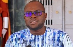 Burkina: les employeurs du privé invités à « déclarer et reverser les prélèvements » sur les rémunérations aux impôts