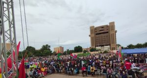Burkina/Transition: des manifestants appellent à la relecture de la Constitution